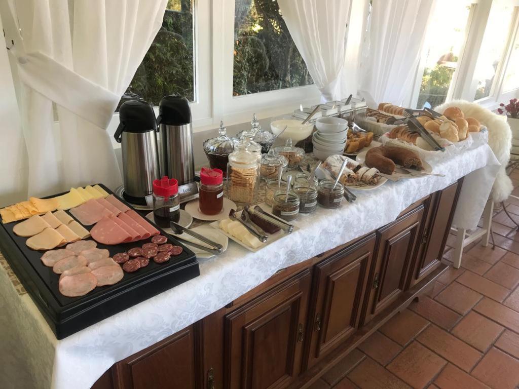 Pousada Chateau Colinas Campos do Jordão エクステリア 写真